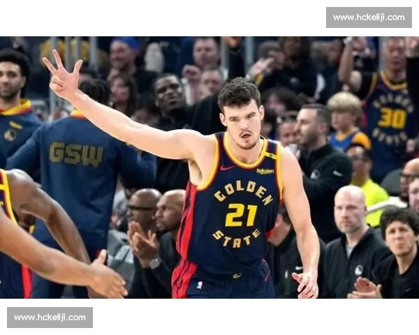 勇士续约神射中锋!波斯特 40% 三分率成战术杀器 勇士续约神射中锋!波斯特 40% 三分率成战术杀器