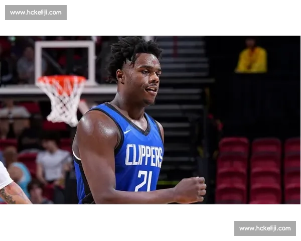 夏联 MVP 驰援勇士!莫布里内线试金石或改写轮换格局